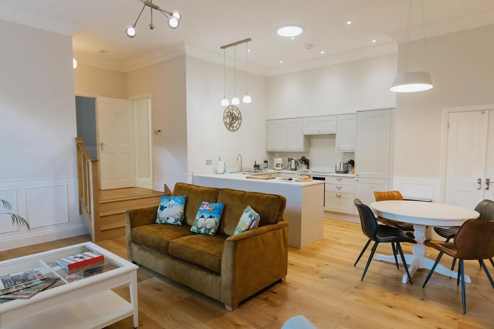Wensleydale, Old School Rooms - Ground Floor Luxury Apartment In Richmond, North Yorkshire 리치먼드